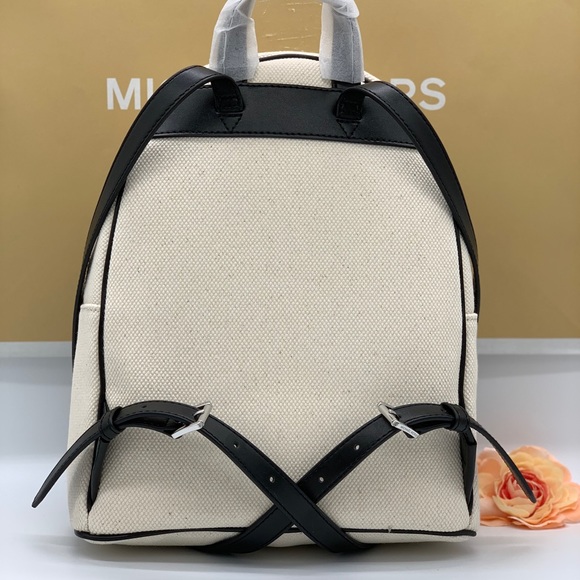 MICHAEL KORS GRAFFITI ABBEY MD BACKPACK LT CRM MUL - Picture 2 of 16